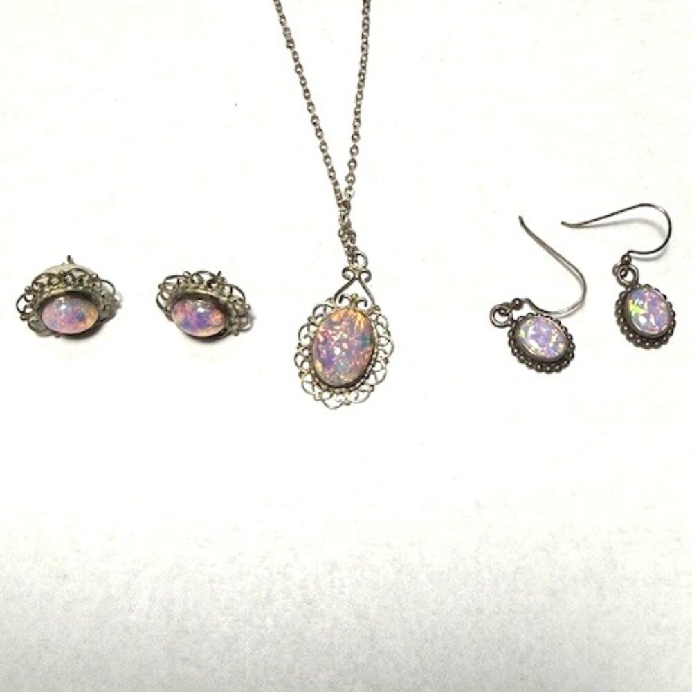 Vintage sterling silver Czech glass harlequin opal 16"  necklace and two earring - Picture 7 of 8